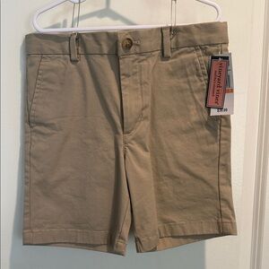 Vineyard Vines Men's Flat Front Shorts in Khaki